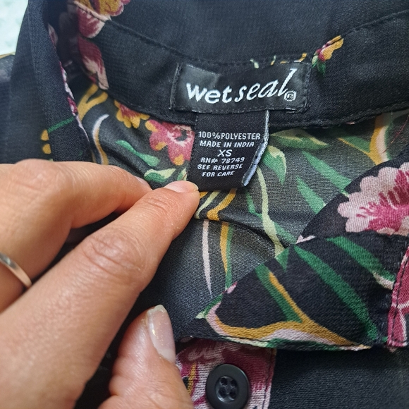 Wet Seal Black Floral Sheer Blouse - Picture 4 of 6